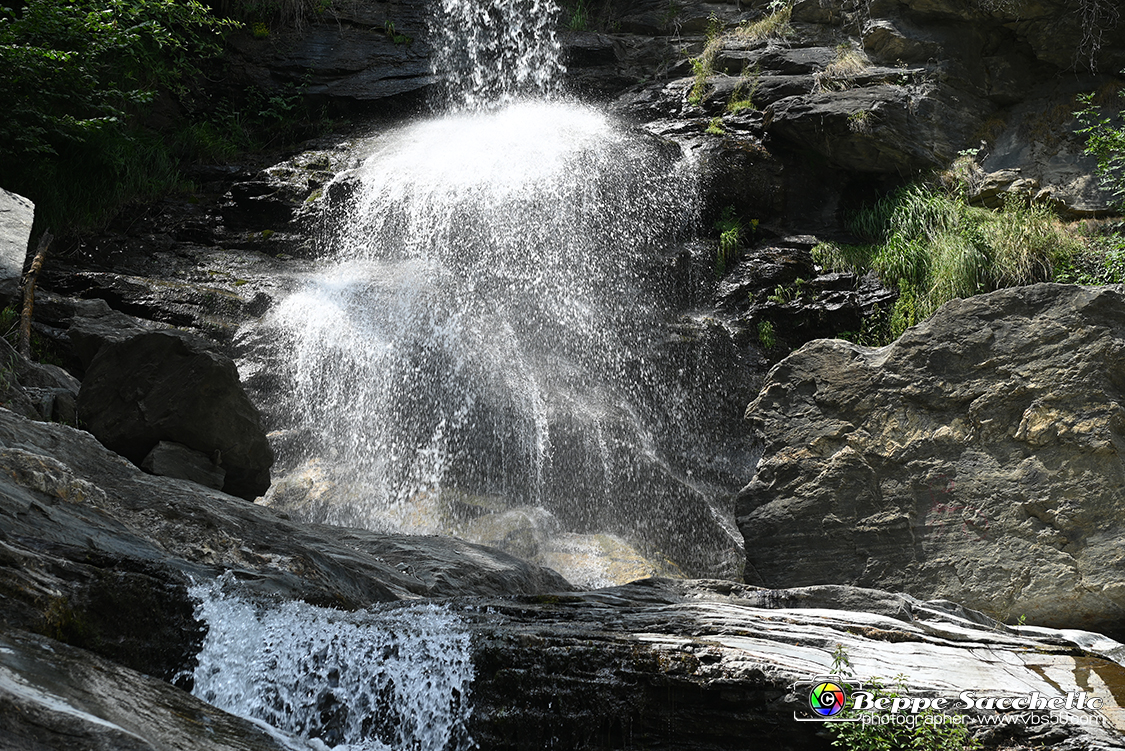 VBS_3088 - Novalesa - Abbazia. Parrocchia. Cascata del Rio Bard.jpg